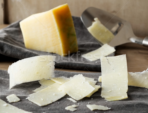 Foto stock: Queso · parmesano · rebanadas · rústico · tejido · herramienta · corte