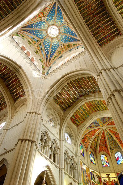 商業照片: 大教堂 · 馬德里 · 西班牙 · 拱頂 · 婚禮 · 光
