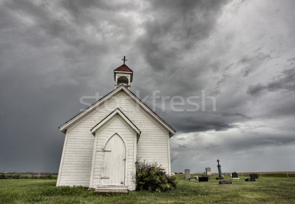 Starych kraju kościoła saskatchewan Kanada burzowe chmury Zdjęcia stock © pictureguy