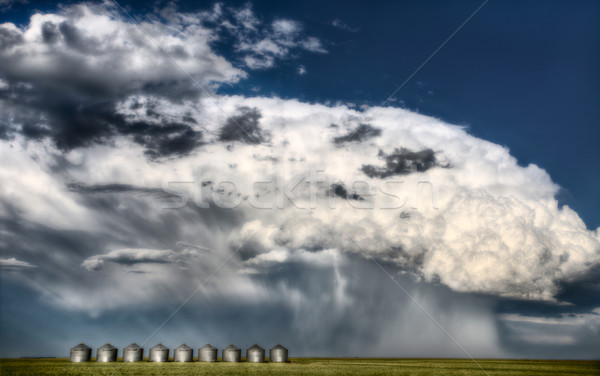 Prärie Gewitterwolken Straße Saskatchewan Kanada Bereich Stock foto © pictureguy