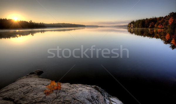 Lac toamnă răsărit reflecţie ontario culori Imagine de stoc © pictureguy