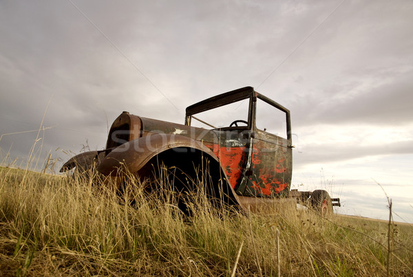 Antigo vintage carro velho campo metal retro Foto stock © pictureguy