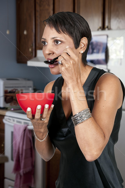 Stockfoto: Vrouw · eten · mooie · vrouw · voedsel · meisje · glimlach