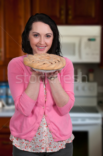 Stockfoto: Vrouw · taart · mooie · vrouw · vers · gebakken