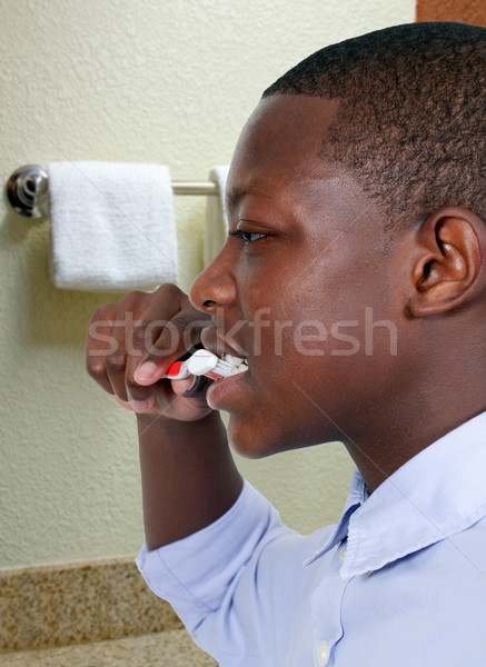 Teenager gut aussehend gut Zahnhygiene Stock foto © piedmontphoto