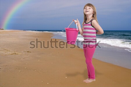 Nő tart strandlabda gyönyörű fiatal nő tengerpart Stock fotó © piedmontphoto