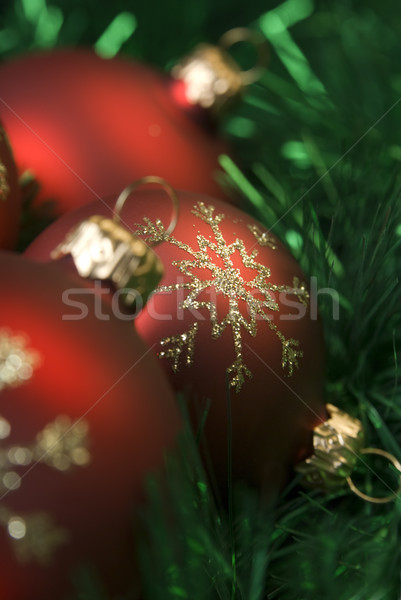 [[stock_photo]]: Noël · rouge · vert · balle