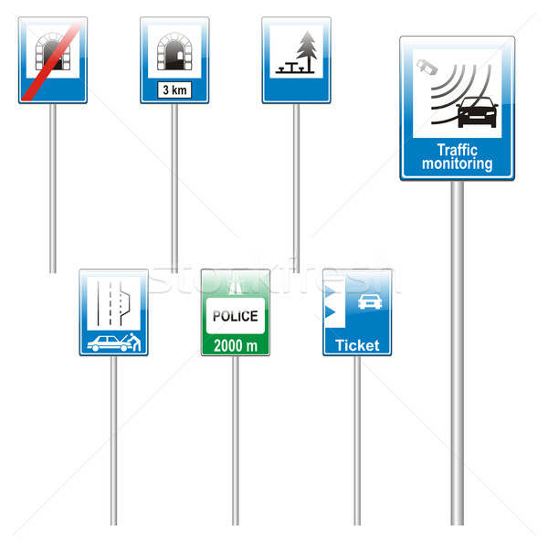 Izolat european Indicatoare rutiere stradă trece Imagine de stoc © PilgrimArtworks