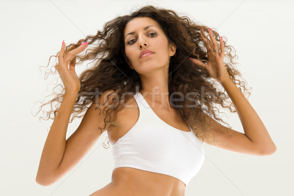 Belo hispânico mulher cabelos cacheados retrato isolado Foto stock © Pilgrimego