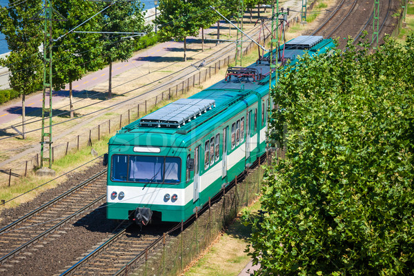 Verde sobborgo treno Budapest strada ponte Foto d'archivio © pixachi