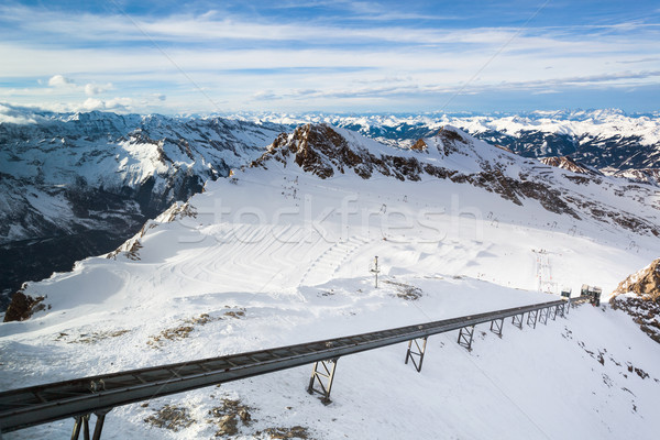 [[stock_photo]]: Hiver · ski · Resort · pic · paysage · neige