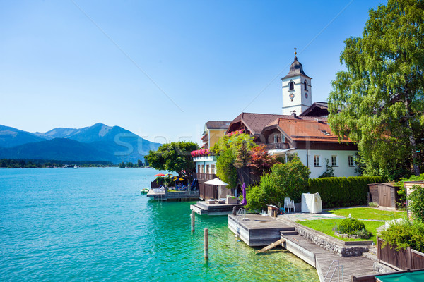 Stock foto: Ansicht · Kapelle · Dorf · Wasser · See · Österreich