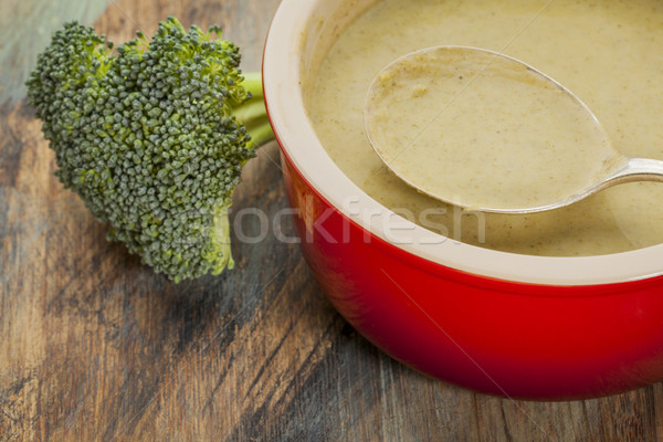 Brócoli crema sopa tazón verde verduras frescas Foto stock © PixelsAway