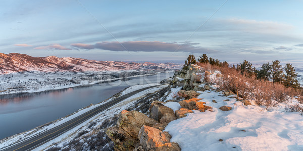 Iarnă răsărit rezervor panoramă fort Imagine de stoc © PixelsAway