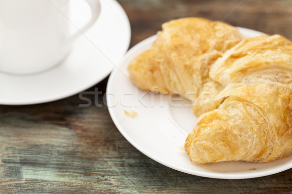 Croissant rodar café café expreso taza de café grunge Foto stock © PixelsAway