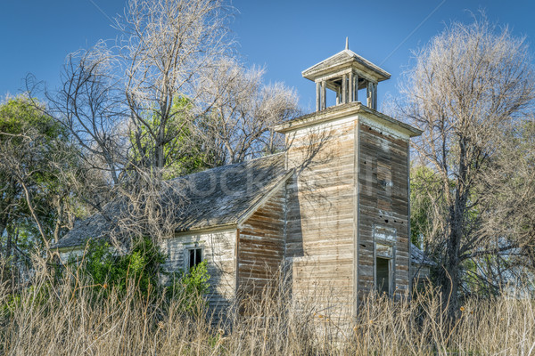 Edad abandonado rural árboles árbol edificio Foto stock © PixelsAway