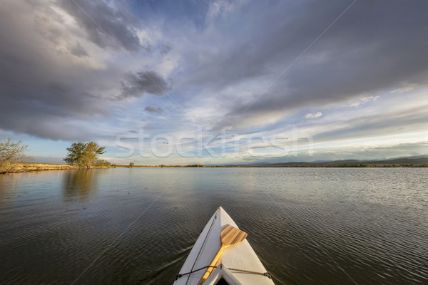 Canoa lago arco olho de peixe perspectiva Foto stock © PixelsAway
