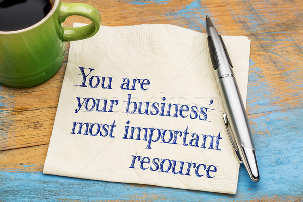 важный ресурс бизнеса напоминание почерк салфетку Сток-фото © PixelsAway