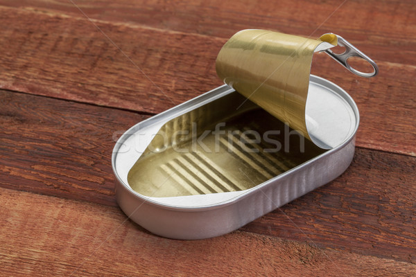 Lege Open tin kan Rood rustiek Stockfoto © PixelsAway