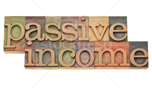 Pasiv venituri financiar izolat text epocă Imagine de stoc © PixelsAway