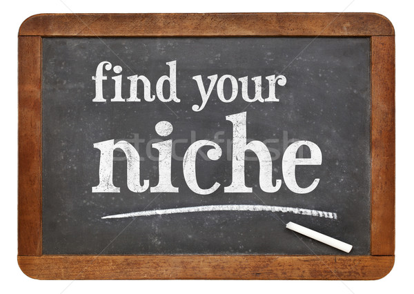 Encontrar nicho consejo pizarra blanco tiza Foto stock © PixelsAway