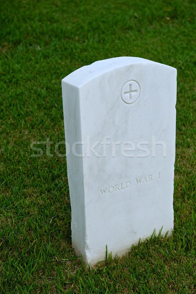 Weiß Marmor militärischen Stil Grabstein grünen Stock foto © pixelsnap