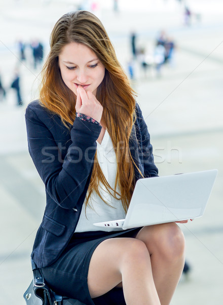 Pensativo preocupado mujer de negocios retrato fuera oficina Foto stock © pixinoo