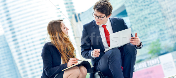 Pessoas de negócios caminhada fora escritório panorâmico ver Foto stock © pixinoo