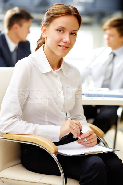 Stock foto: Sekretär · Arbeit · Porträt · jungen · Zwischenablage · schauen