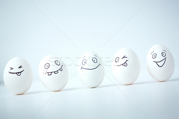 Foto stock: Pascua · diversión · línea · huevos · de · Pascua · diferente · expresiones · faciales