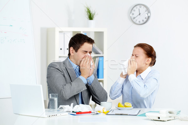 Gripa imagine bolnav parteneri de afaceri afaceri Imagine de stoc © pressmaster