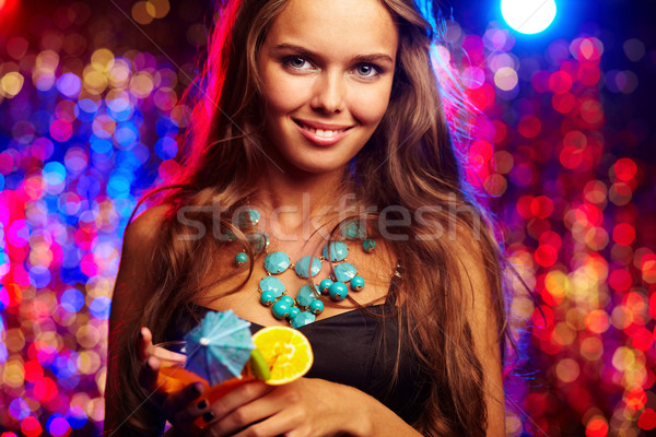 Bájos klubber kép boldog lány koktél éjszakai klub Stock fotó © pressmaster