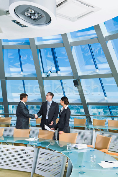 рукопожатие конференц-зал бизнесменов рукопожатием бизнеса служба Сток-фото © pressmaster
