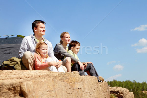 Klif portret familie vergadering vrouw man Stockfoto © pressmaster