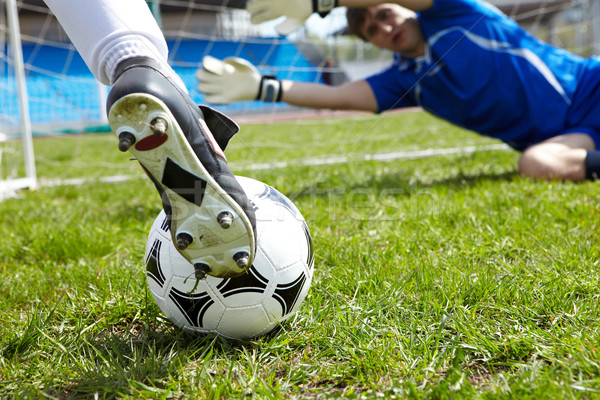 Objetivo horizontal imagen balón de fútbol pie jugador Foto stock © pressmaster