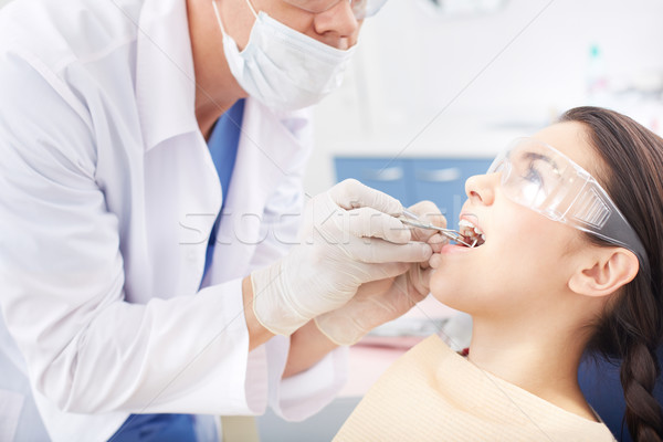 [[stock_photo]]: Hygiène · dentaire · jeune · fille · ouvrir · bouche · orale · femme