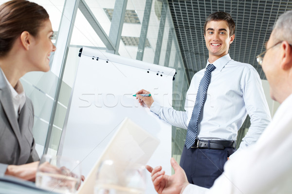 Stockfoto: Manager · werk · glimlachend · zakenman · presenteren · nieuwe