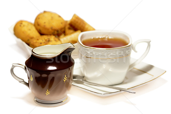 Dimineaţă ritual imagine ceaşcă ceai cookie-uri Imagine de stoc © pressmaster