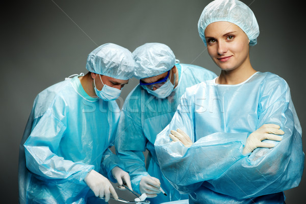 Stock foto: Krankenschwester · jungen · weiblichen · Chirurg · zwei · männlich