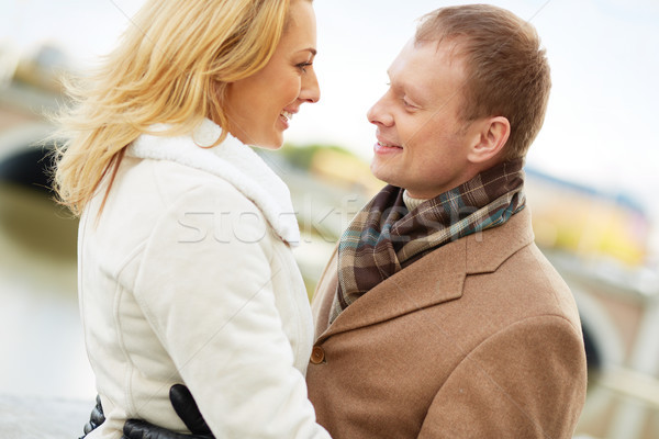 Atractie portret afectuos cuplu timp împreună Imagine de stoc © pressmaster