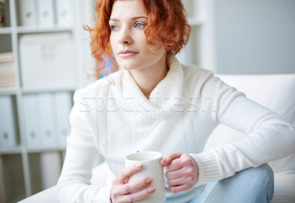 Overpeinzing peinzend mooie vrouw beker thee vrouw Stockfoto © pressmaster