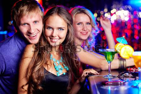 Kokain görüntü genç adam iki kızlar Stok fotoğraf © pressmaster