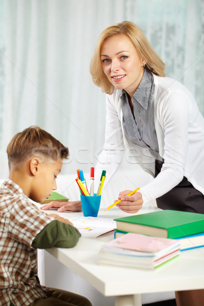 Tuteur portrait joli regarder caméra diligent [[stock_photo]] © pressmaster