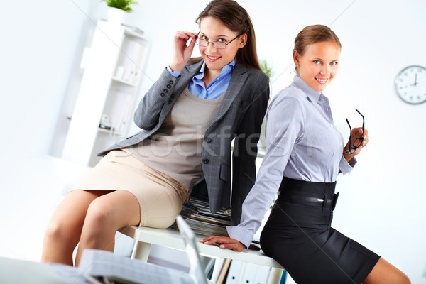 Weiblichen Team Porträt eleganten Geschäftsfrauen posiert Stock foto © pressmaster