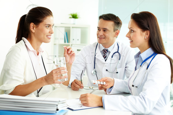 Foto stock: Médicos · consulta · retrato · paciente · hospital · mujer