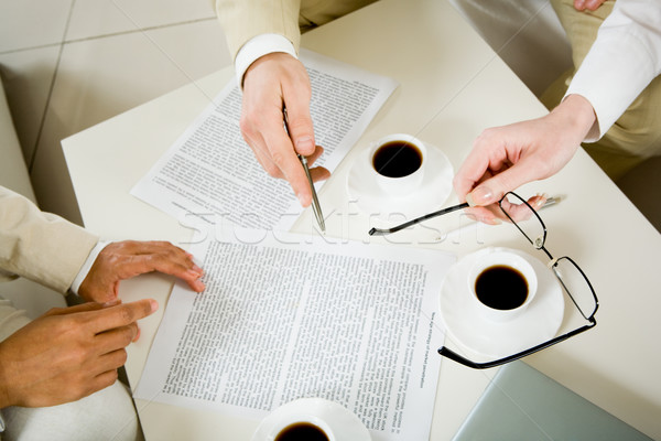 [[stock_photo]]: Réunion · au-dessus · vue · gens · d'affaires · mains · travail