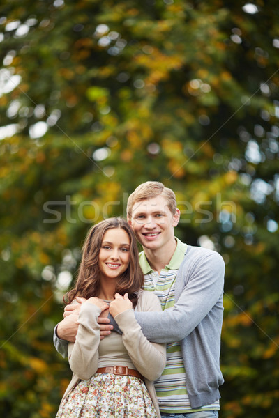 пару за пределами счастливая девушка дружок глядя камеры Сток-фото © pressmaster