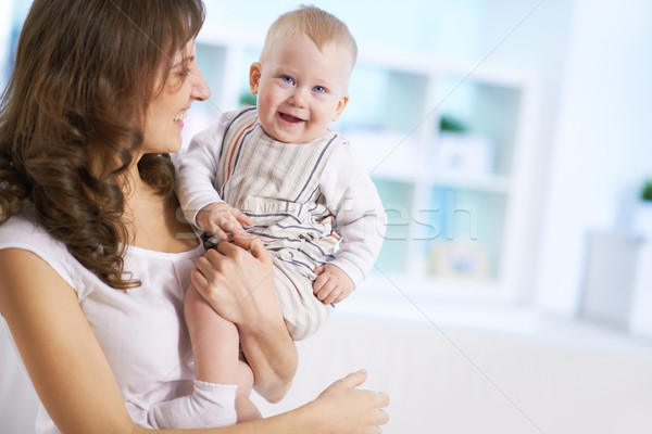 [[stock_photo]]: Rire · portrait · heureux · femme · faible