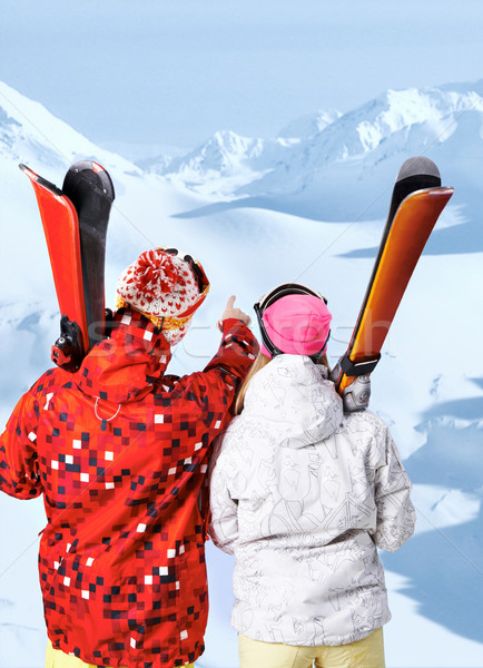 Winter Resort Blick zurück sportlich Paar Familie Stock foto © pressmaster
