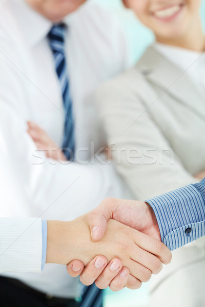 Einheit Foto Handshake Unterzeichnung Vertrag Stock foto © pressmaster